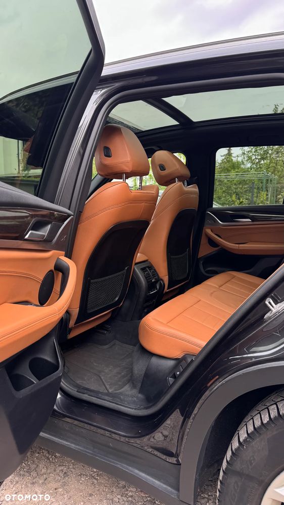 BMW X3 xDrive20d Luxury Line - 11