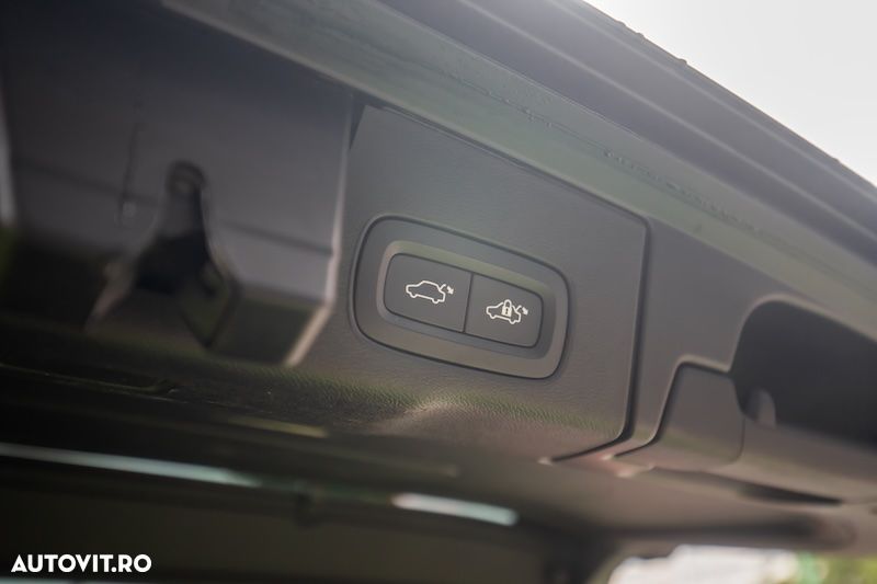 Volvo XC 60 B4 MHEV AT FWD Core - 25