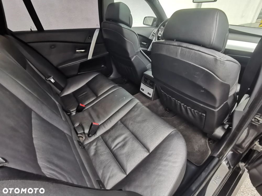 BMW Seria 5 545i - 6