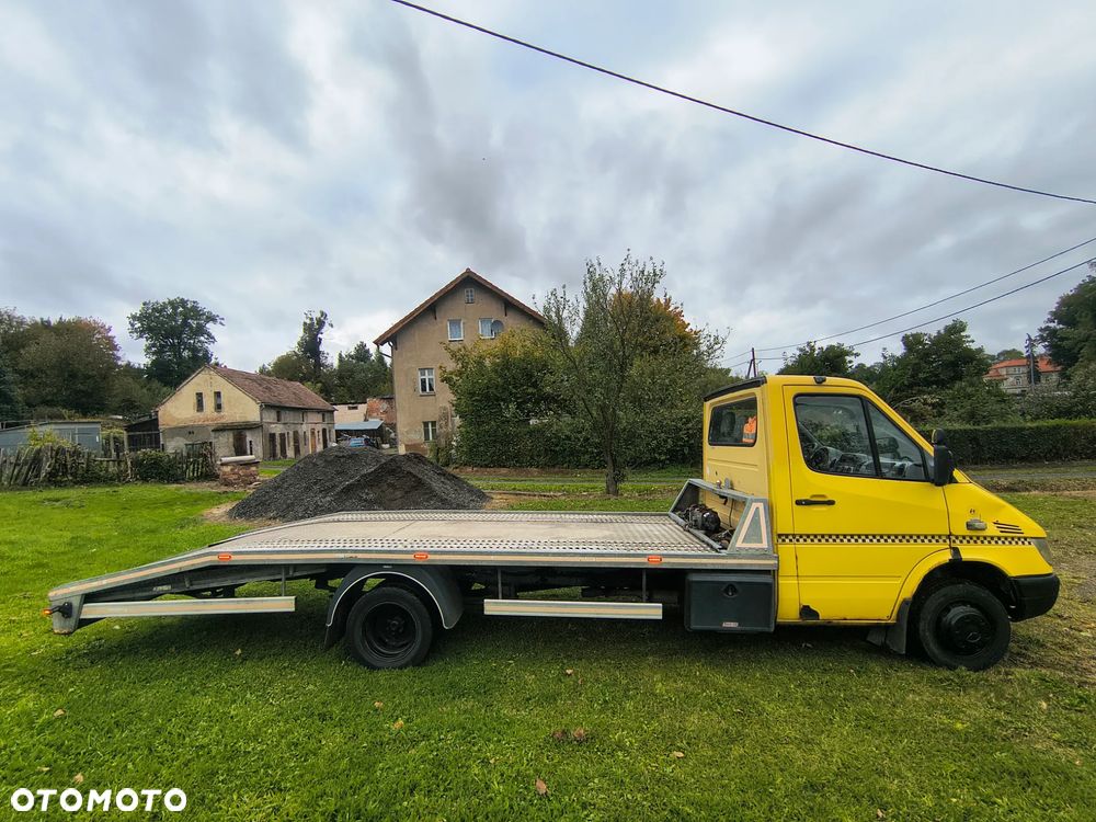 Mercedes-Benz Sprinter - 7