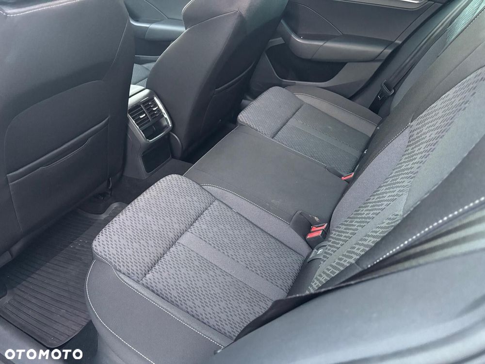 Skoda Octavia 1.5 TSI ACT Style - 6