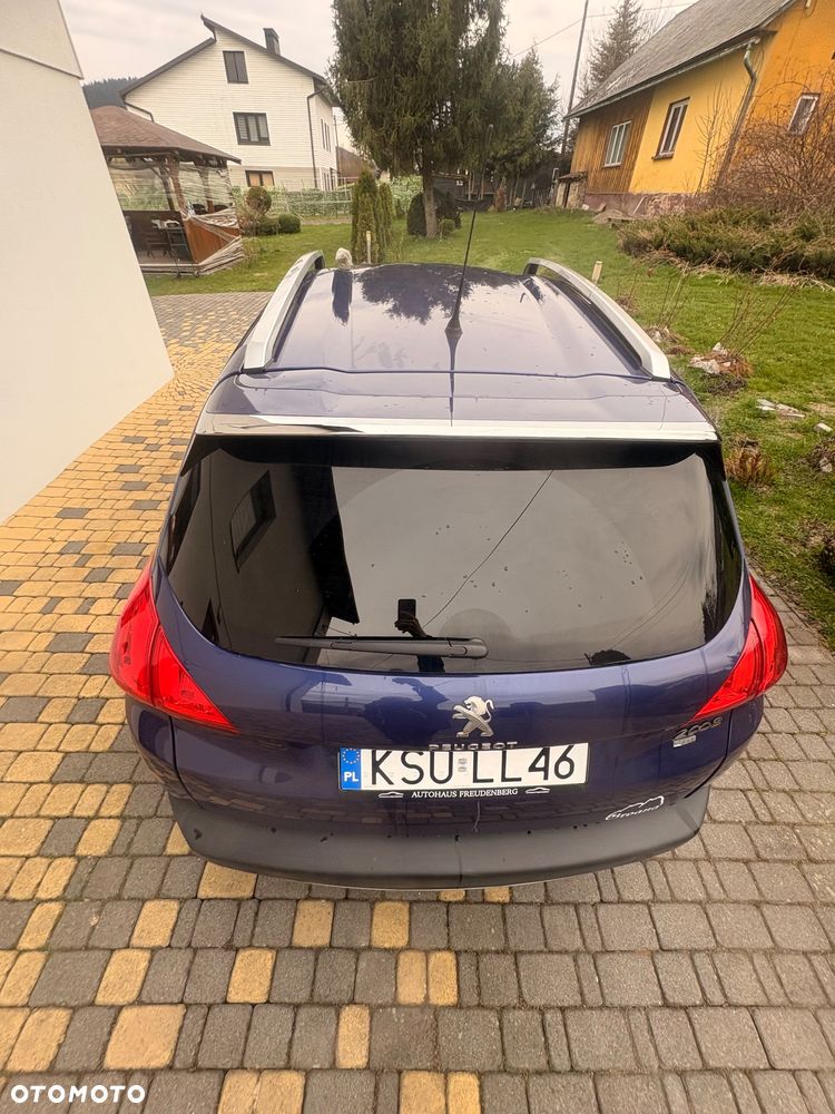 Peugeot 2008 1.6 e-HDi Allure S&S - 4
