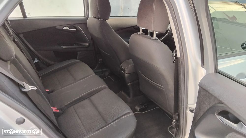 Fiat Tipo Station Wagon 1.3 M-Jet Lounge - 6