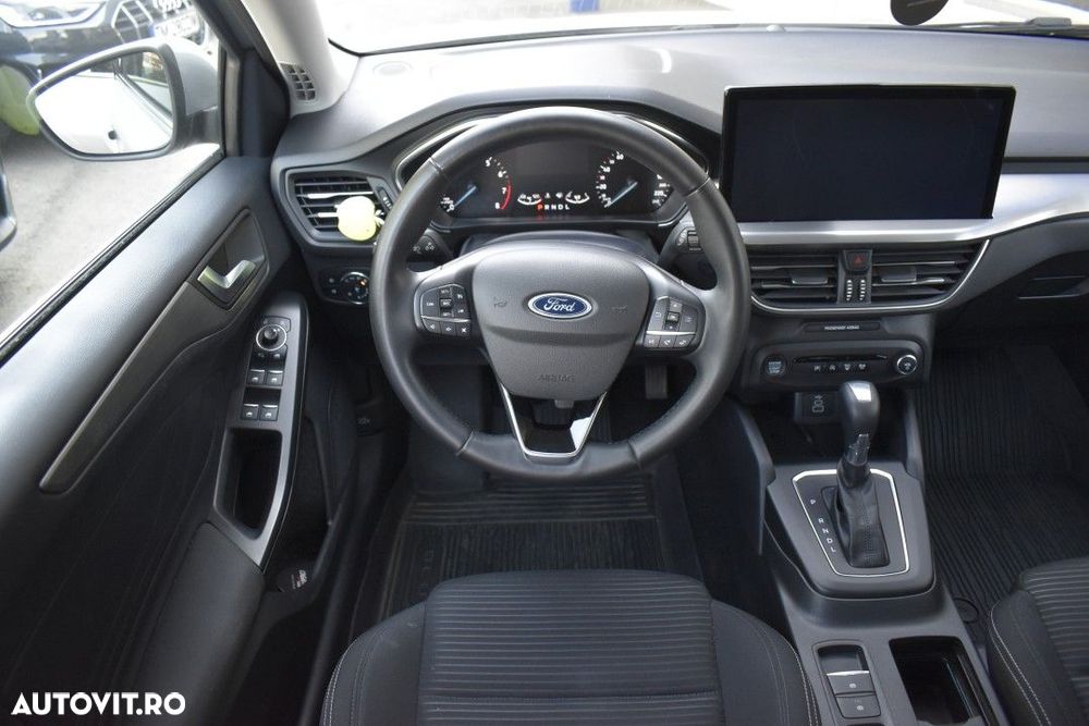 Ford Focus - 10