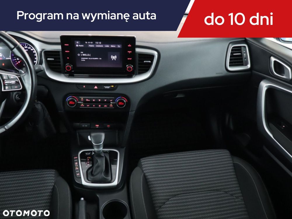 Kia Ceed - 10