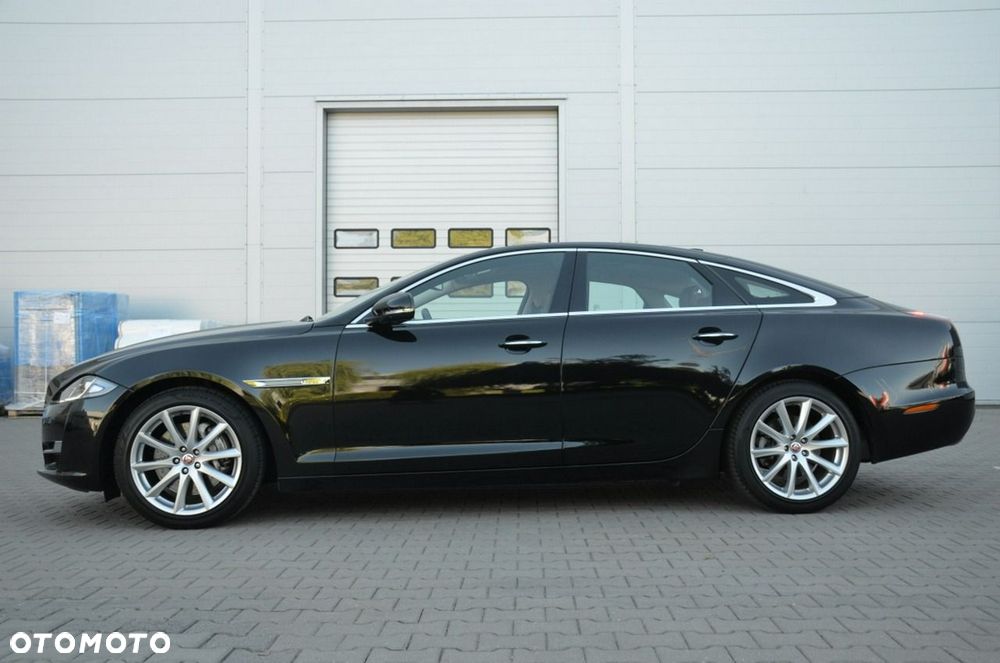 Jaguar XJ - 4