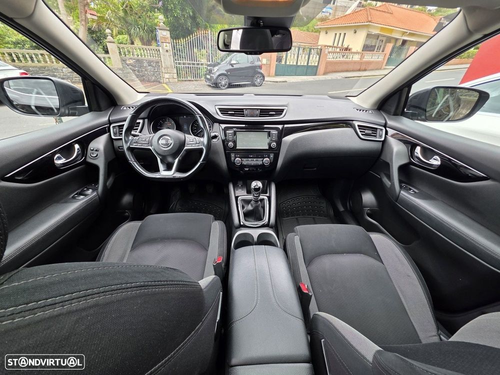 Nissan Qashqai 1.5 dCi N-Connecta J18 - 6