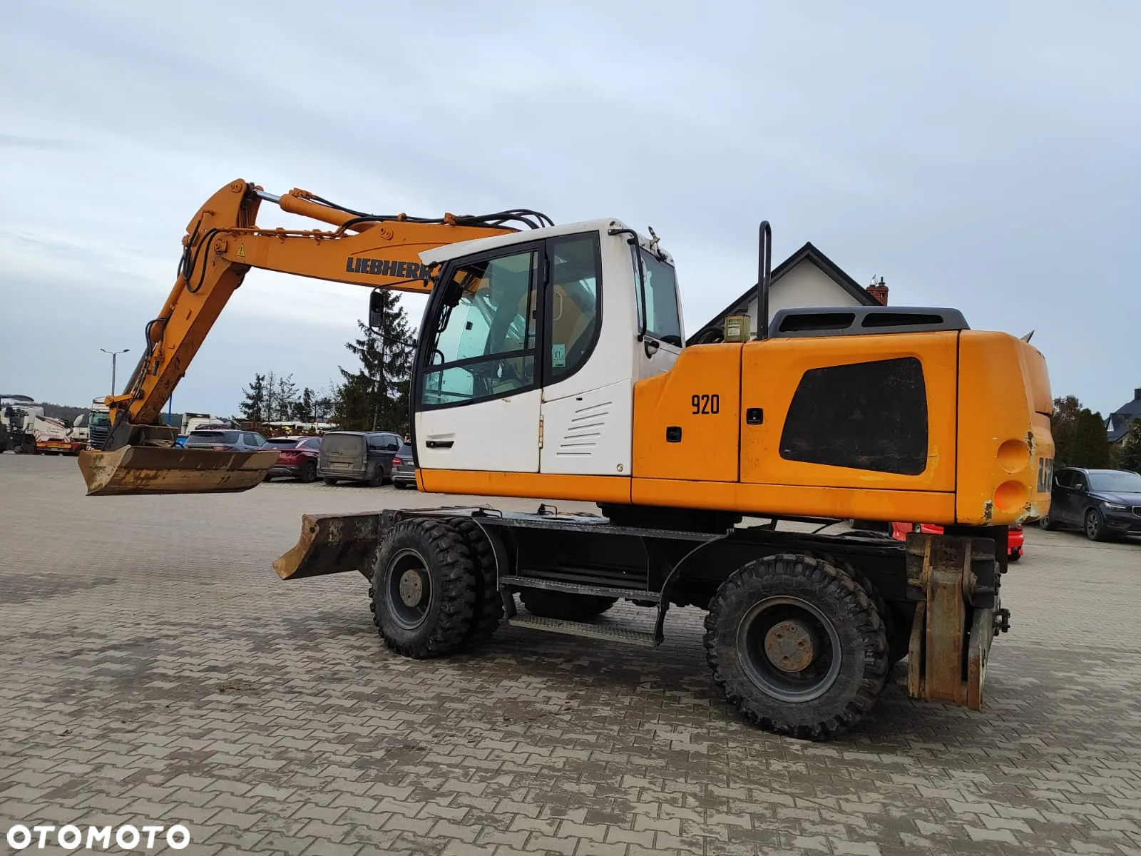 Liebherr A920 - 8