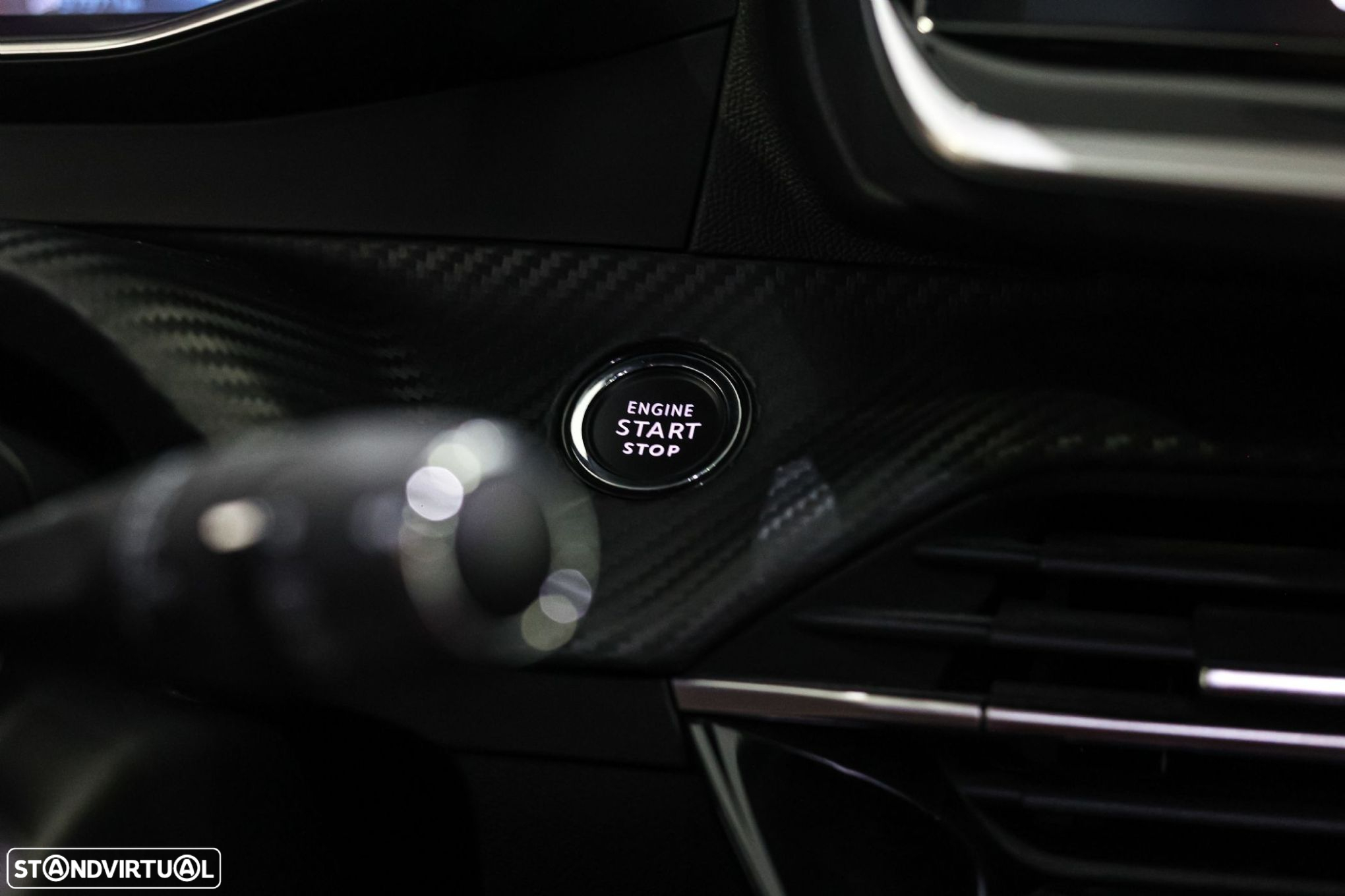 Peugeot 208 1.2 PureTech GT - 25