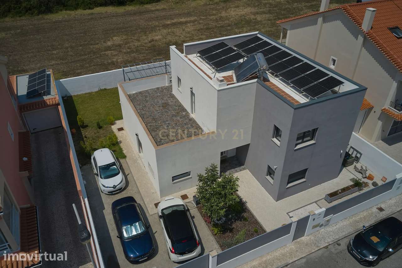 Moradia Contemporânea T3 + Escritório, com Jardim e Painéis Solares em - Grande imagem: 3/63