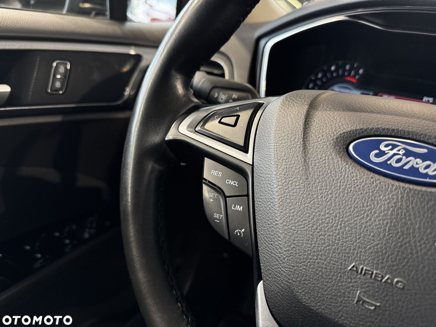 Ford Mondeo - 19