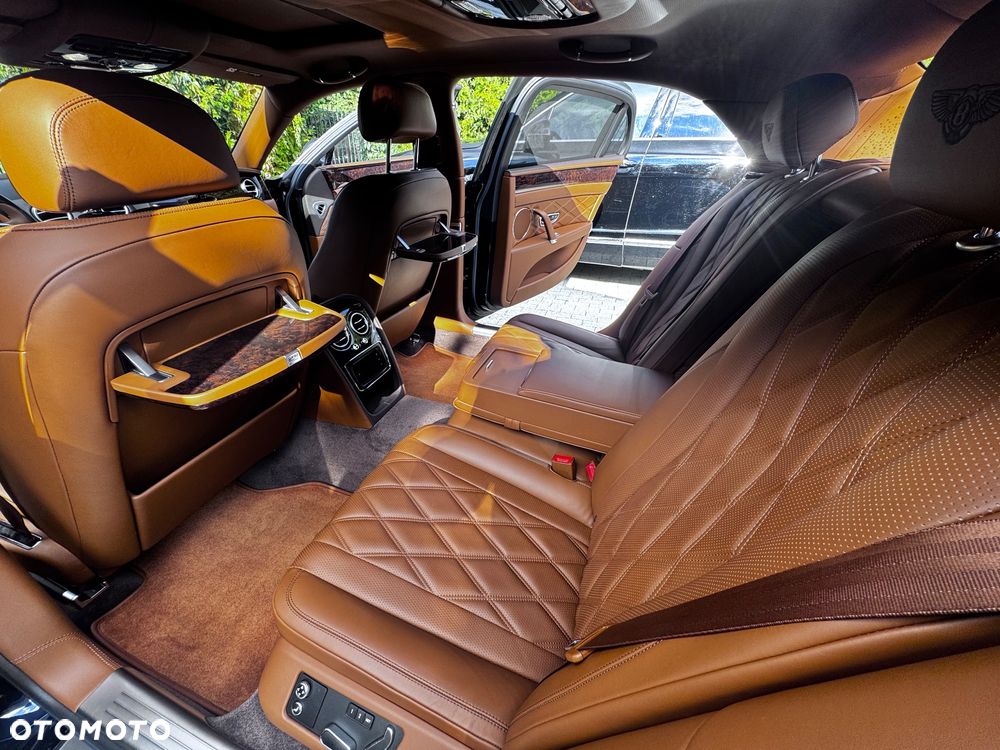 Bentley Flying Spur W12 - 20