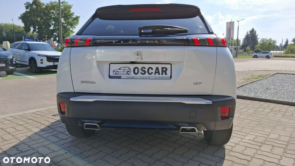 Peugeot 2008 - 8