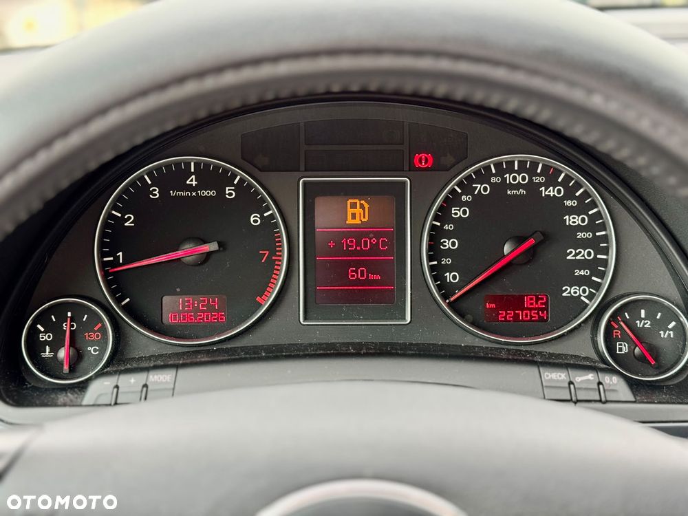 Audi A4 Limousine 2 - 21