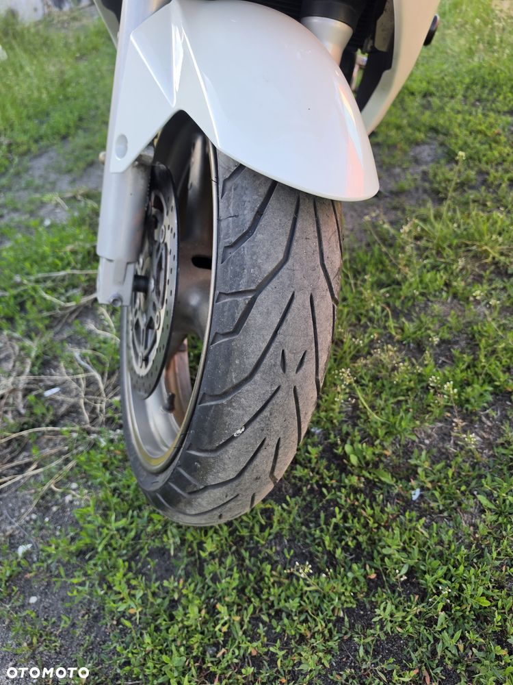 Suzuki SV - 9