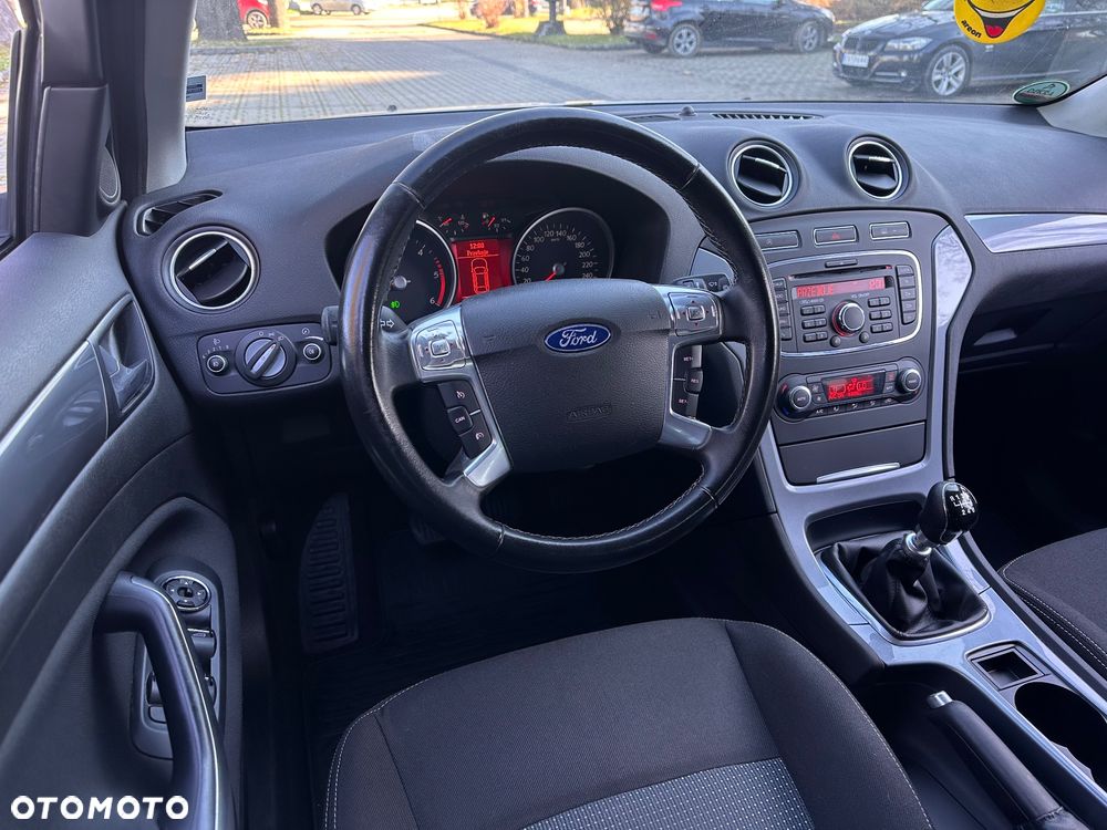 Ford Mondeo 1.6 TDCi Ambiente - 8