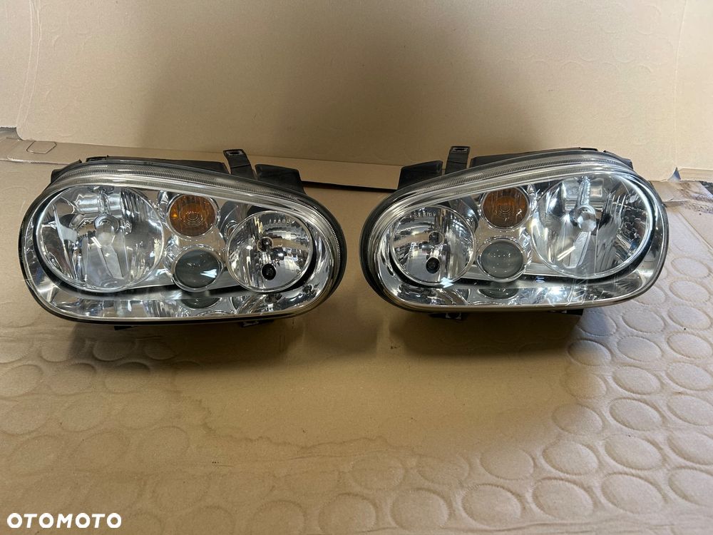 Komplet lamp VW GOLF IV na halogen Valeo Europa - 1