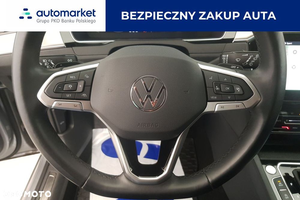 Volkswagen Passat - 17
