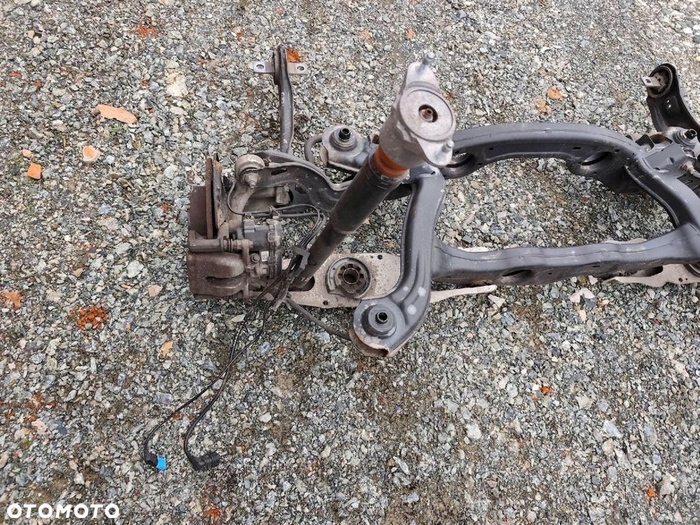 MERCEDES W246 TYLNY WÓZEK BELKA ZWROTNICA L+P KOMPLET - 2