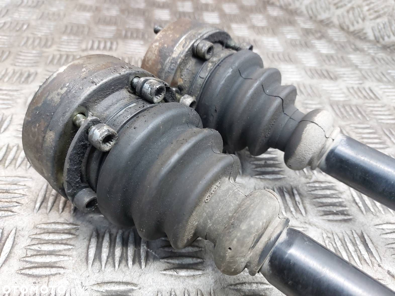 PÓŁOŚ LEWY + PRAWY PRZÓD 5B AUDI A4 B6 1.6 8V 8E0407271AE 8E0407272AE - 4