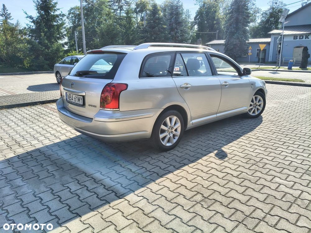 Toyota Avensis - 3