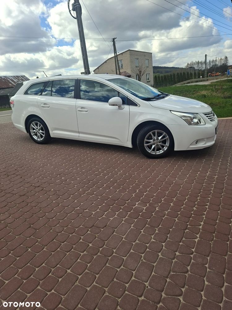Toyota Avensis 1.8 Life - 2