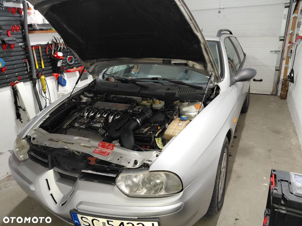 Alfa Romeo 156 2.5 V6 - 1