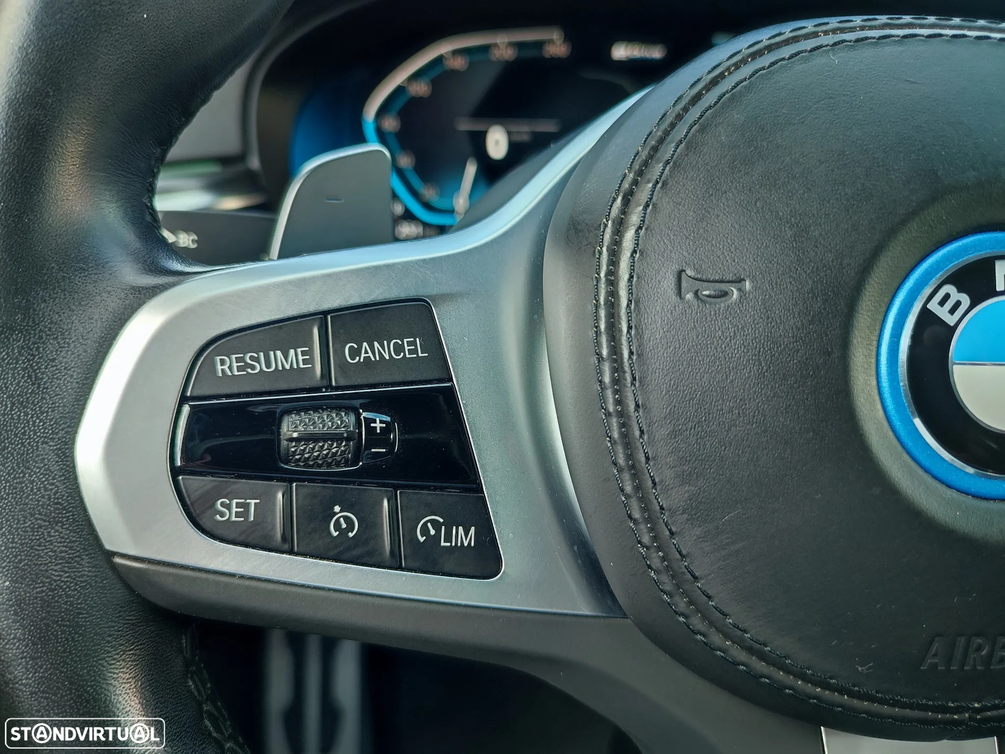 BMW 530 e Pack M - 24