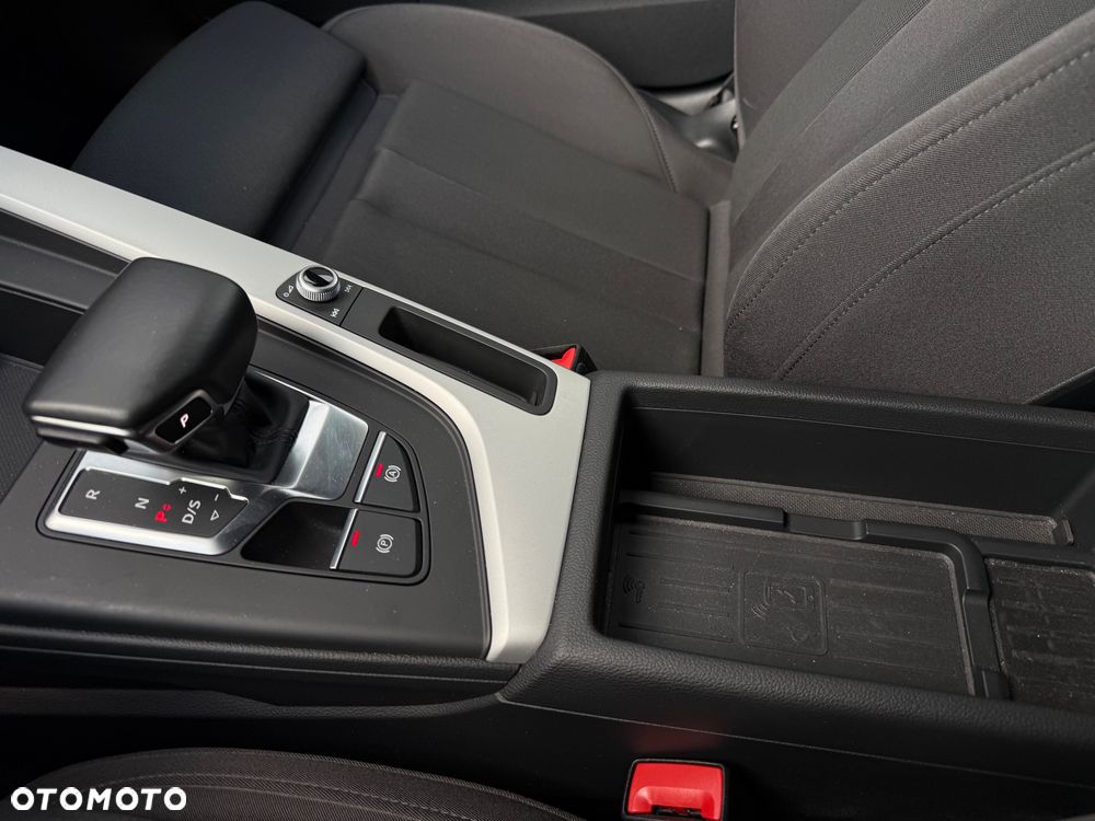 Audi A4 Avant 40 TDI quattro S tronic S line - 14