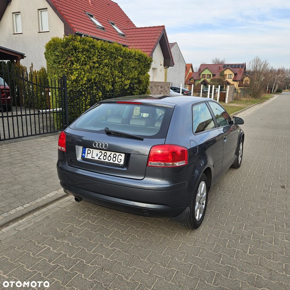 Audi A3 3-drzwiowe 1.6 Ambiente - 3