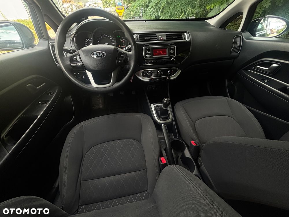 Kia Rio - 13