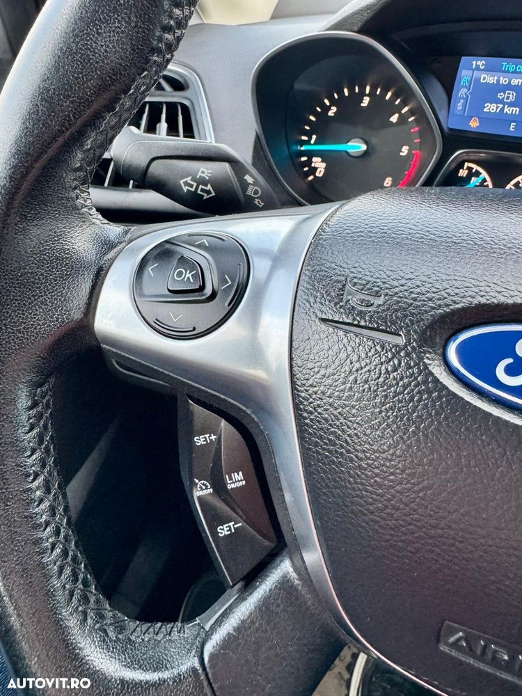 Ford Kuga 2.0 TDCi 2x4 Titanium - 21