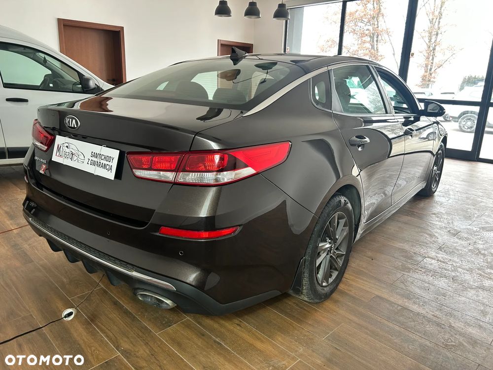 Kia Optima 2.0 M - 5