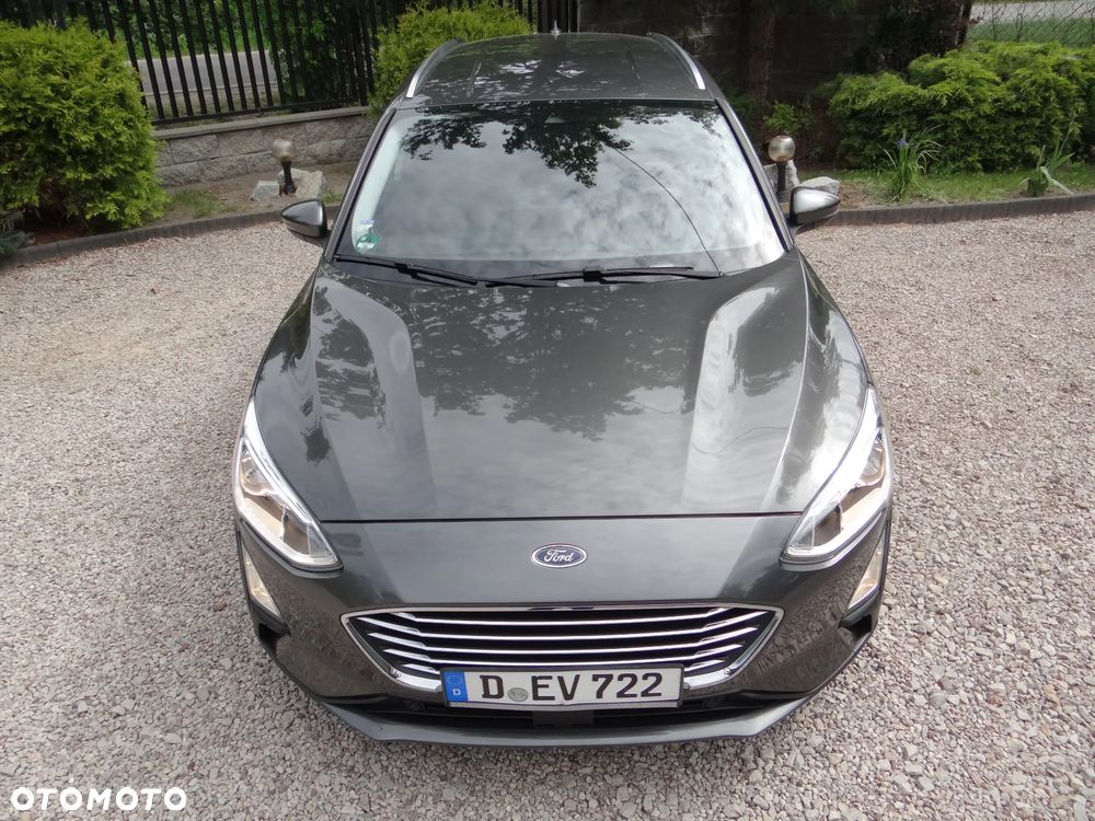 Ford Focus 1.5 EcoBlue Start-Stopp-System TITANIUM - 2