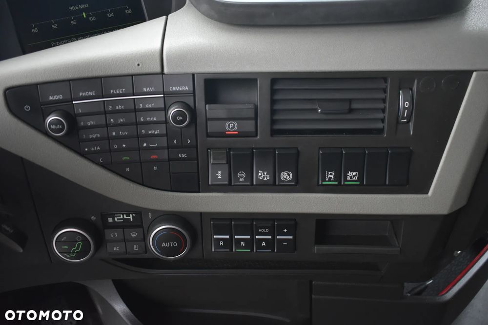 Volvo FH 460 XL // ZABUDOWY MIĘDZYOSIOWE //FULL LED // NOWE OPONY // NAVI // - 27