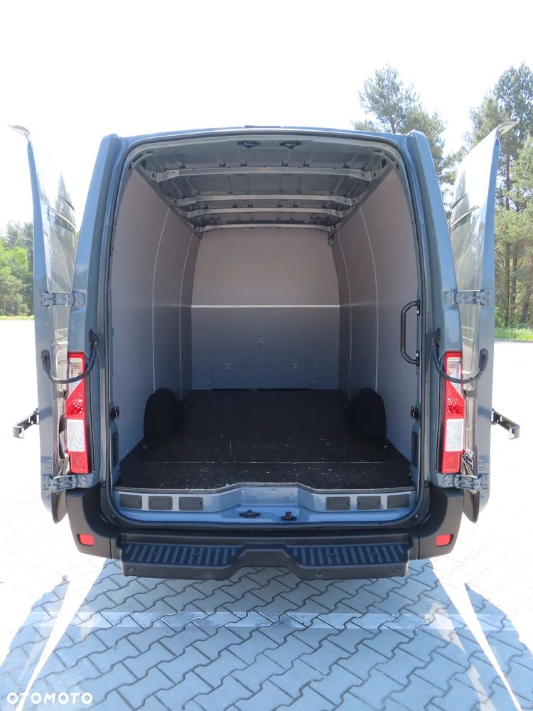 Renault Master 2.3 dCi 163 KM 7-Mio Osobowy + 895 Kg Ładowność Doka Dubel Brygadowy Ekstra Długi 4383 mm Furgon Blaszak HAK 2500 Kg Rozstaw Osi 4332 mm WZMACNIANY Napęd Na Tylną Oś Stan Auta Jak Nowy OKAZJA POLECAM - 17