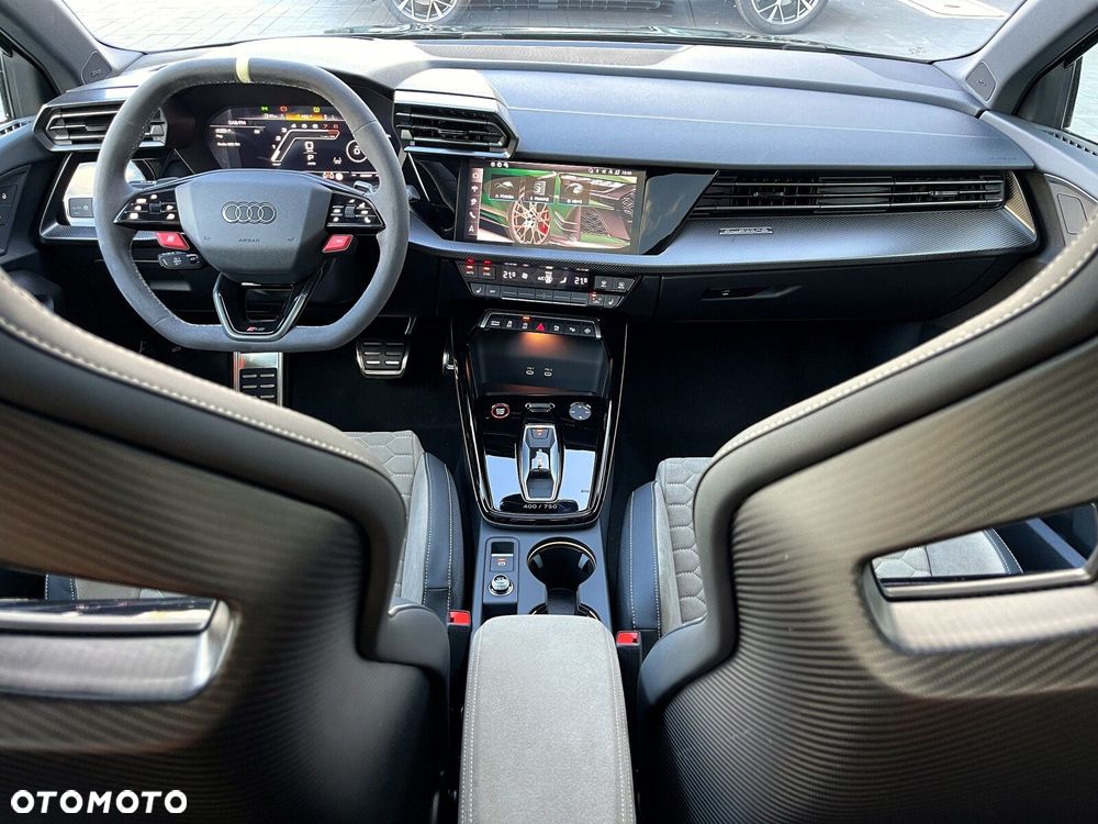 Audi RS3 Limousine - 5