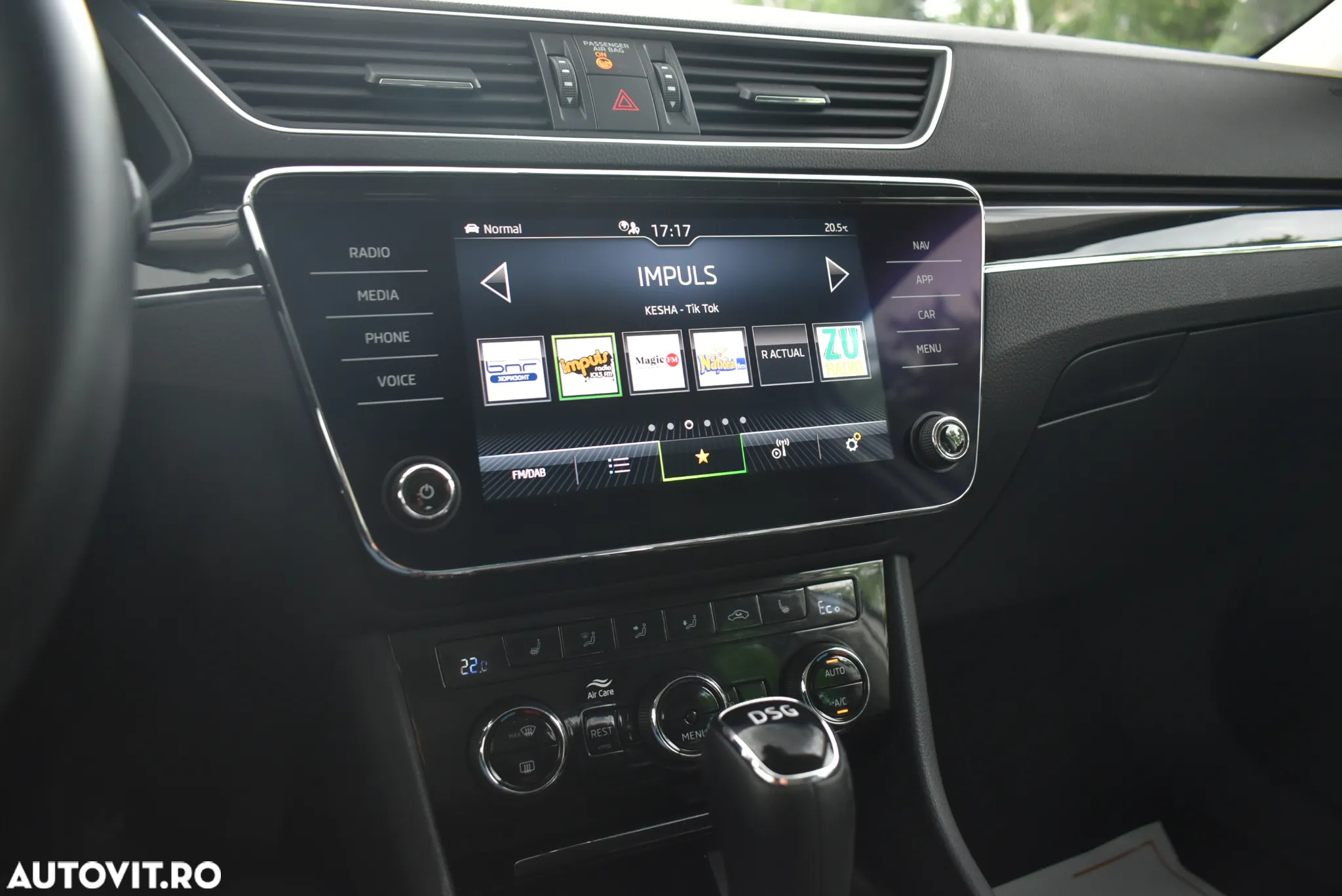 Skoda Superb Combi 1.4 TSI iV DSG L&K - 21