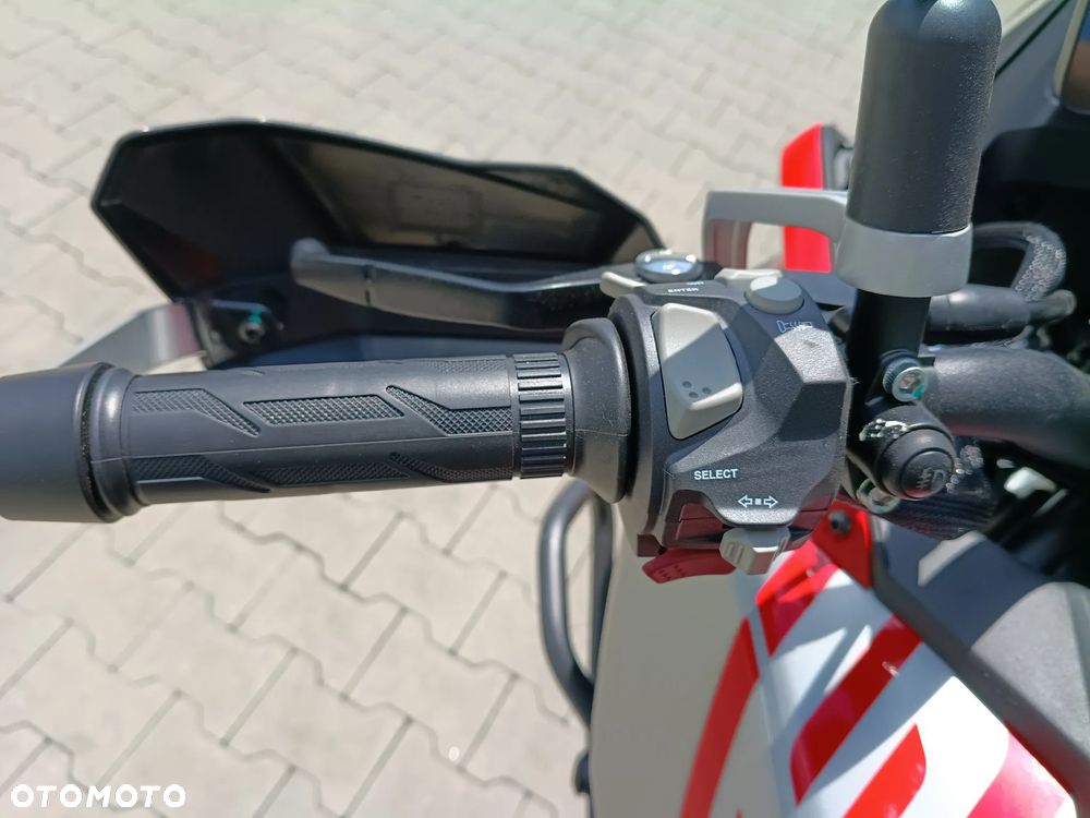 QJMOTOR SRT 600SX - 8