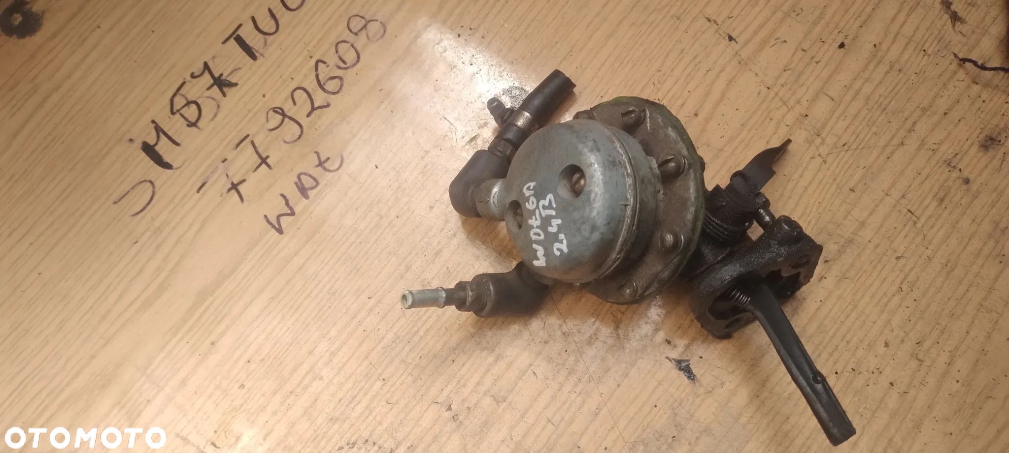 WOŁGA GAZ 2,4 pompka paliwa - 1