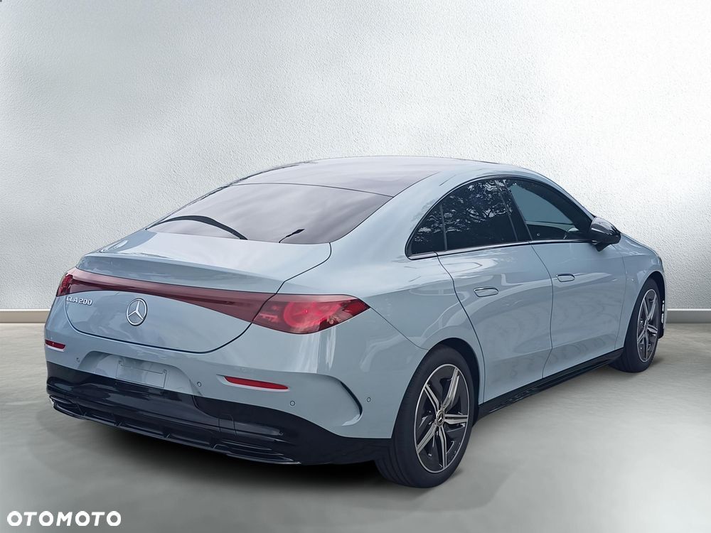 Mercedes-Benz CLA 200 mHEV 8G-DCT - 4