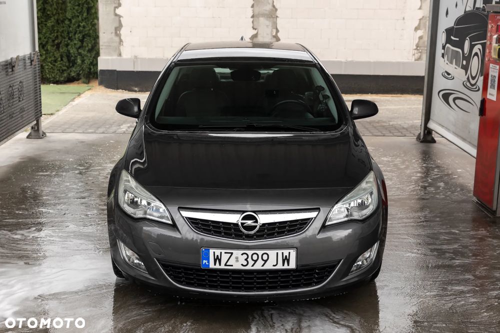 Opel Astra IV 1.4 T Cosmo S&S - 2