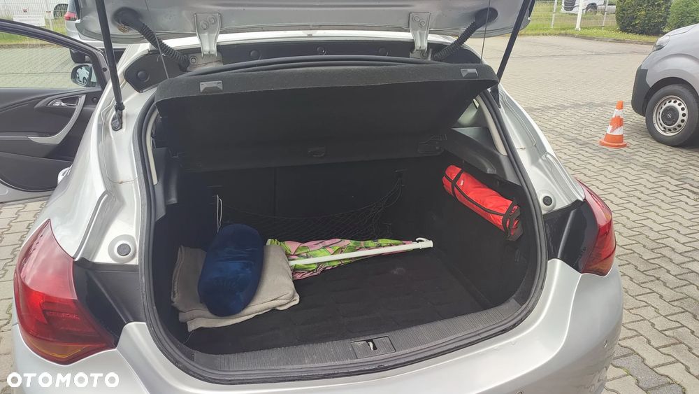 Opel Astra IV 1.7 CDTI Cosmo - 12