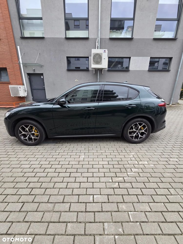Alfa Romeo Stelvio - 3