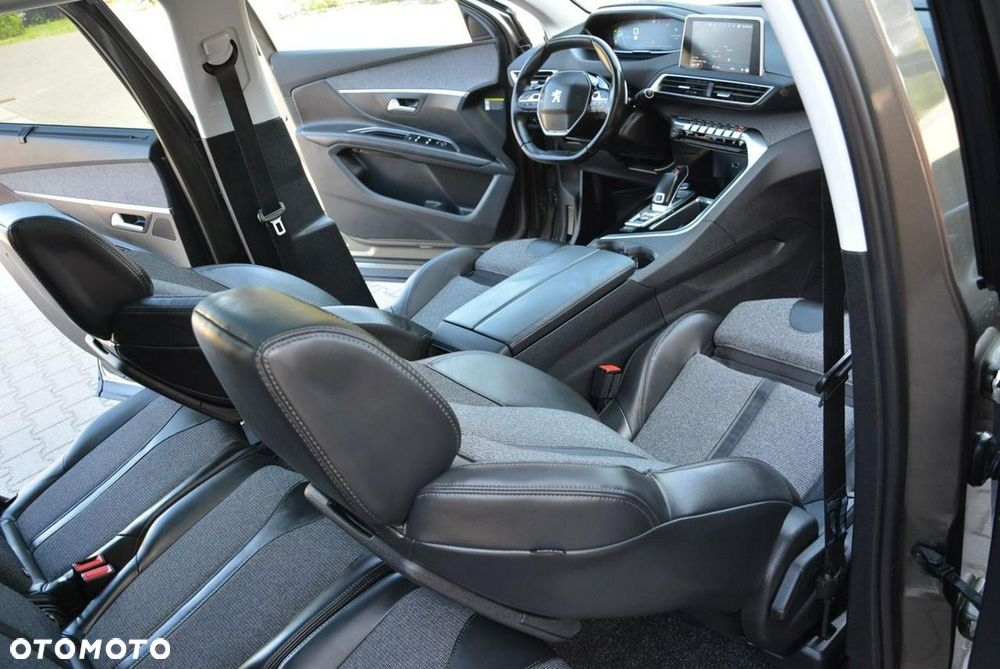Peugeot 5008 THP 165 EAT6 Stop & Start Allure - 19