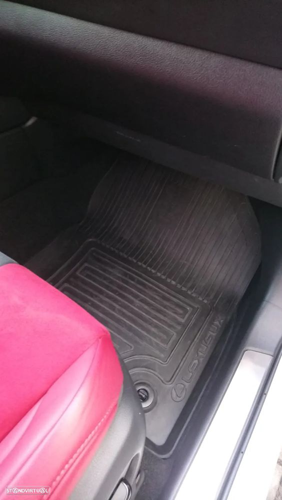 Lexus UX 250h F Sport - 4