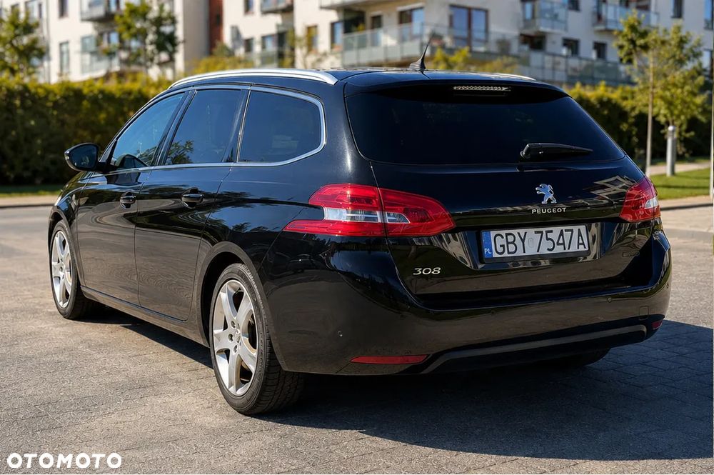 Peugeot 308 1.6 BlueHDi Allure S&S - 1