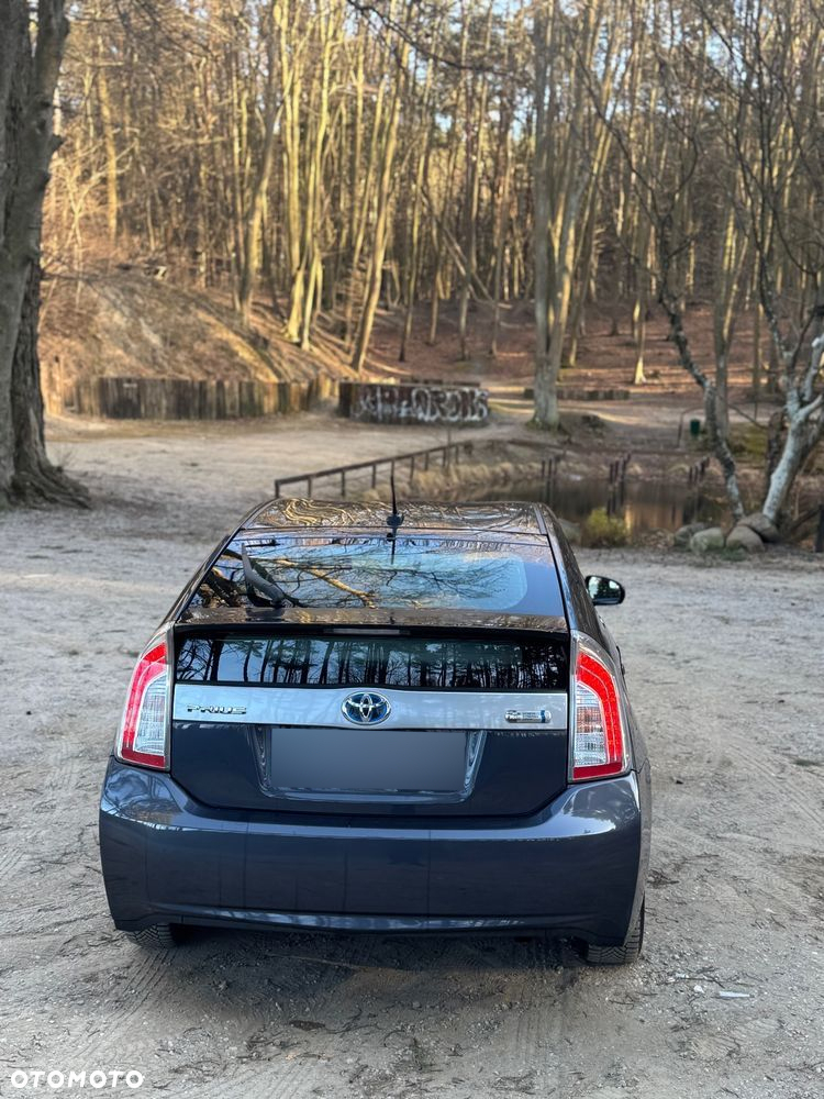 Toyota Prius Plug-in 1.8 HSD Prestige - 5