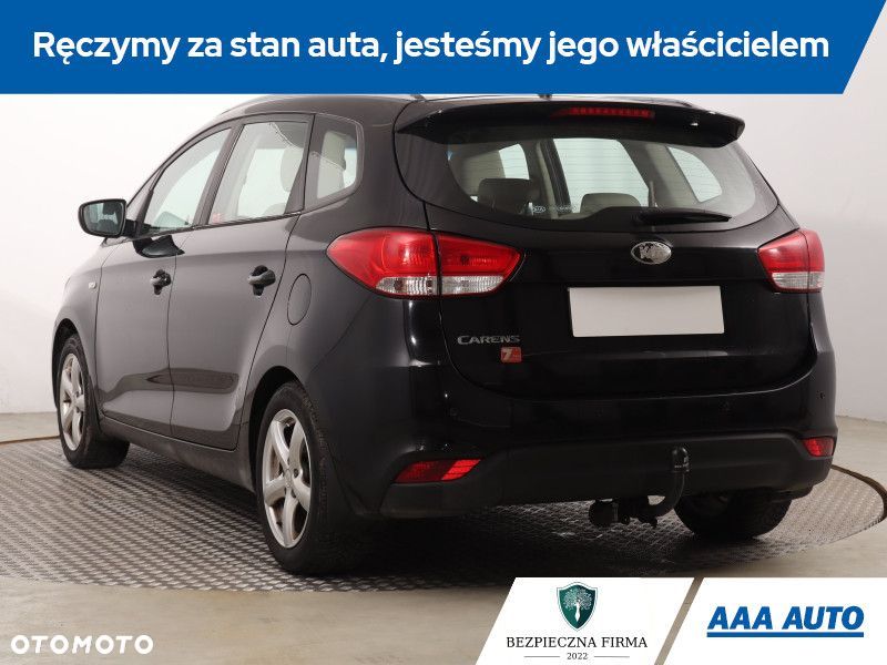 Kia Carens - 6
