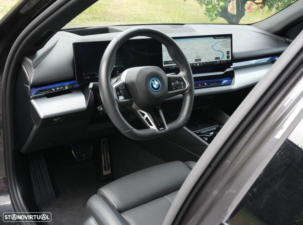 BMW i5 eDrive40 Pack Desportivo M - 33
